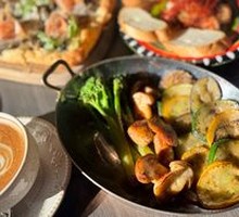 Pan-seared Giseng Mushroom with Vegetables