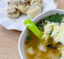 Small dumplings with egg