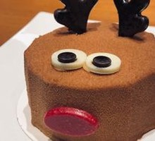 Mini Reindeer Hazelnut Chocolate Cake