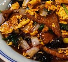 Sour-Spicy Wood Ear Mushroom with Pork