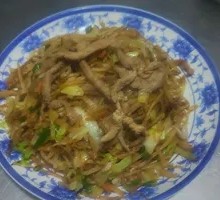 Stir-Fried Noodles with Shredded Pork
