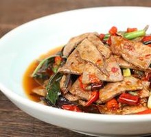Blood皮菜 stir-fried with猪 liver