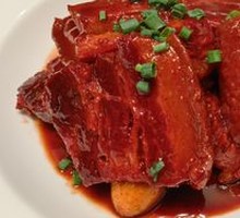 Braised Black Pork from Dabie Mountains