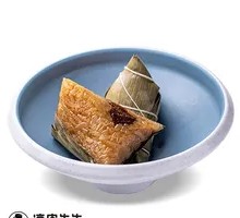 Sweet Glutinous Rice Dumpling with Dates