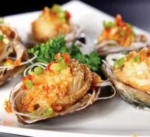 Steamed Abalone with Garlic Vermicelli