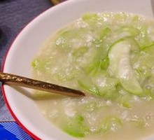 Stir-Fried White Jade Loofah