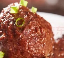 Water Chestnut Lion's Head