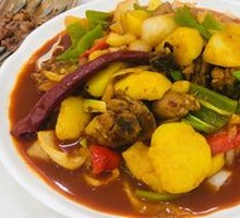 Spicy Stir-Fried Chicken with Noodles