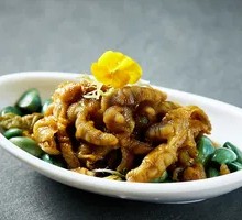Pickled Garlic with Chicken Feet
