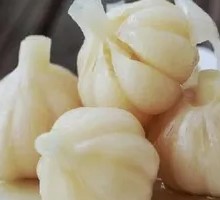 Sweet Pickled Garlic
