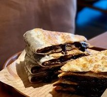 Sesame Sauce Sweet Pancake