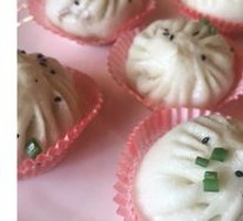 Hangzhou-style pan-fried buns