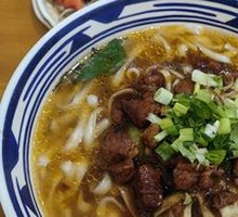 Braised Pork Noodles with Hand-cut Style