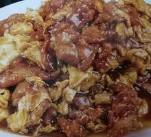 Sour Stir-Fried Egg with Wood Ear Mushrooms