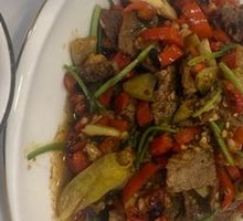 Stir-Fried Beef with Yellow Onion