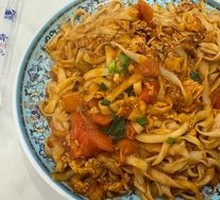 Tomato and Egg Fried Noodles