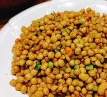 Stir-Fried Noodles with特色