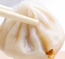 Soup Dumplings with Duck Blood Vermicelli Soup