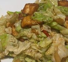 Nang Stir-Fried Cabbage