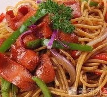 Sausage Fried Noodles