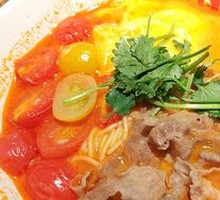 Herb Tomato Beef Noodles