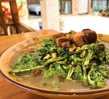 Stewed Wild Greens with Meat