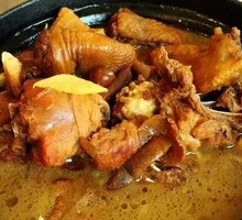Chicken Stewed with Mushrooms