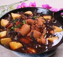 Braised Goose with Potatoes