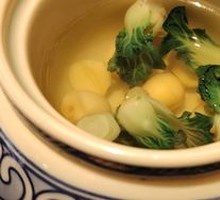 Fresh Lotus Seed Boiled Cabbage