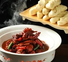 Shandong-Style Stir-Fried Chicken with Flower Buns