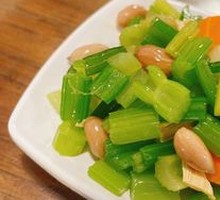 Celery with Tofu Skin and Peanuts