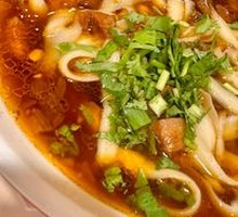 Braised Pork Noodles with Hand-cut Style