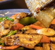 Stir-fried Pork Belly with Spicy Sauce