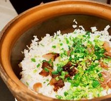 Cantonese腊味 Baozi Rice in Clay Pot