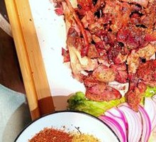 Charcoal-Grilled Lamb Leg