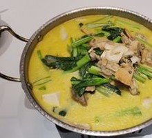 Freshwater Clam with Bok Choy