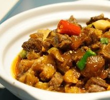 Braised Beef Brisket with Fragrant Bamboo Shoots