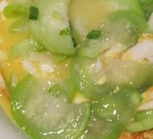 Stir-fried loofah with egg