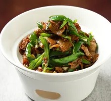 Xiangshui Yao Stir-Fried Pork