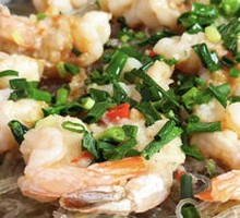 Steamed Large Shrimp with Rice Noodles