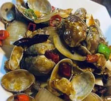Spicy Stir-Fried Clams