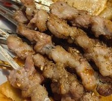 Charcoal-grilled Lamb Skewers