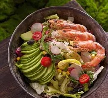 Avocado and Shrimp Salad