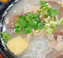 Duck Blood and Vermicelli Soup