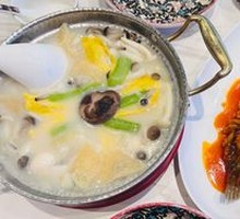 Hu Shi's Premium Hot Pot