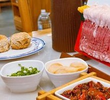 Snowfall in the Capital