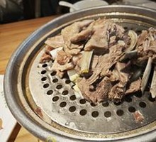 Hand-grabbed Lamb from Tan Sheep