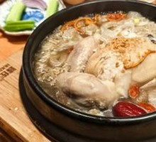 Bamboo Mushroom, Lily, and Ginseng Chicken Soup