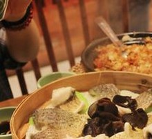 Steam-cooked boneless crucian carp