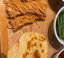 Crispy pancake roll with hairtail fish